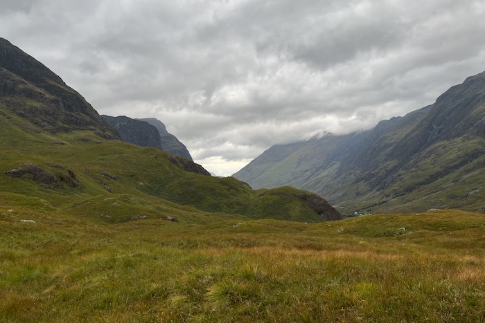 Buachaille Etive Beag hike - Stunning scenery early on in the walk