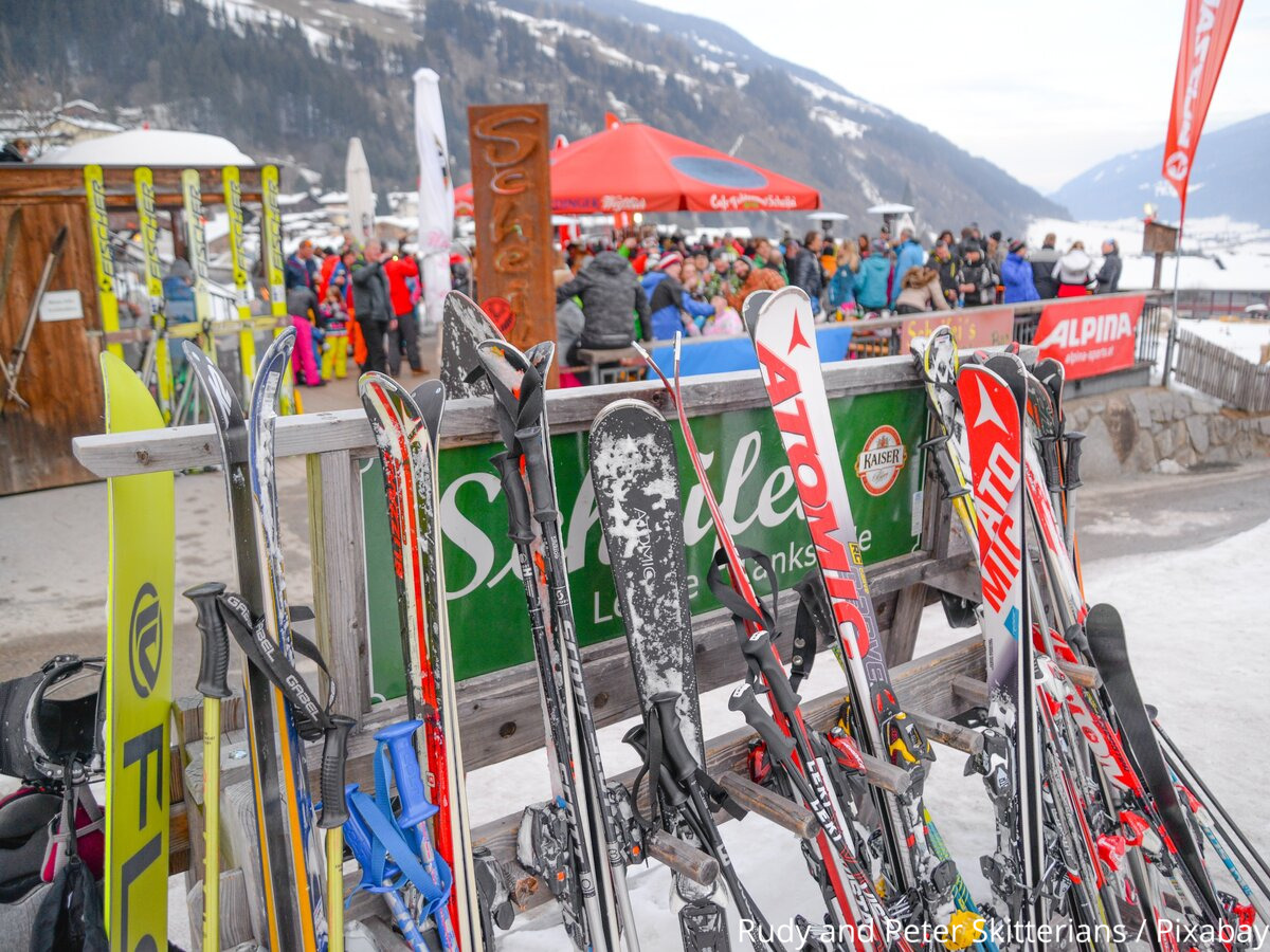 Money expert reveals ‘harmless’ ski tradition that can cost £10,000